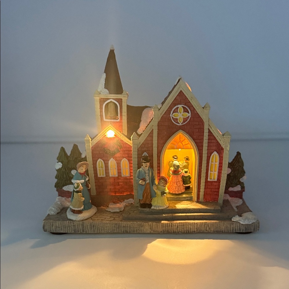 DICKENS CHRISTMAS CHURCH VINTAGE 1993 PAINTED  TESTED